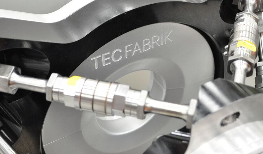 Functional Leanfit robot prototype for human-robot collaboration (HRC) and Industry 4.0, developed for the Daimler TecFabrik.