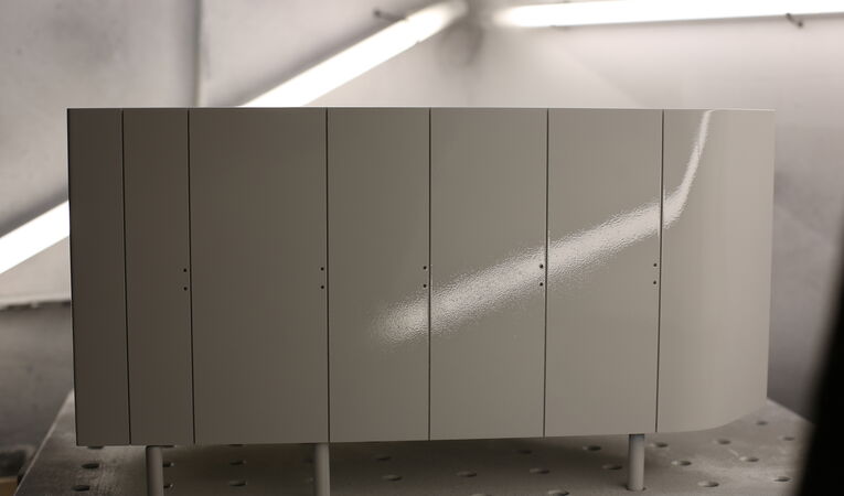 High-finish painted Oerlikon Domino L design model.