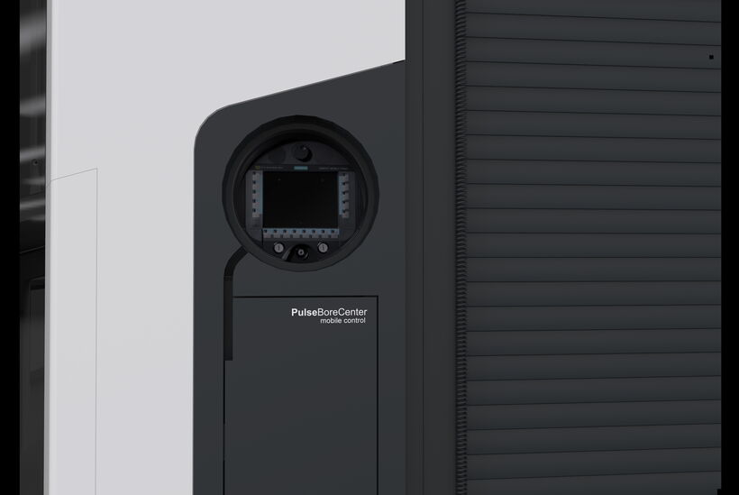 Detailansicht des integrierten Bedienmoduls am Dürr PulseBoreCenter für die lokale Maschinenbedienung und Servicefunktionen.