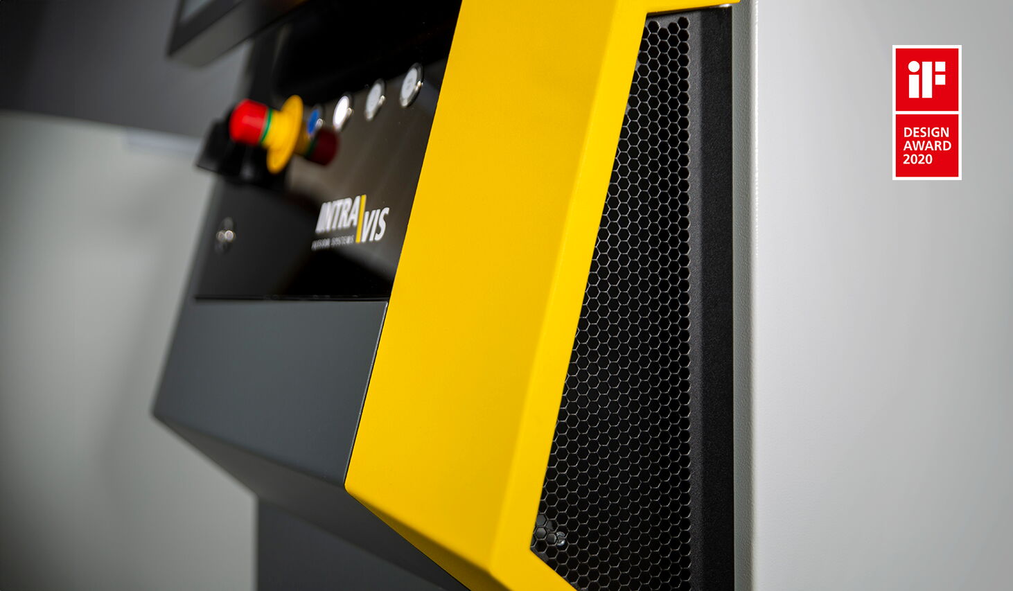 Industriedesign der PreMon Prüfanlage von Intravis mit markanter Gehäusegestaltung, präziser Formensprache und hochwertigem Maschinenbau Design.