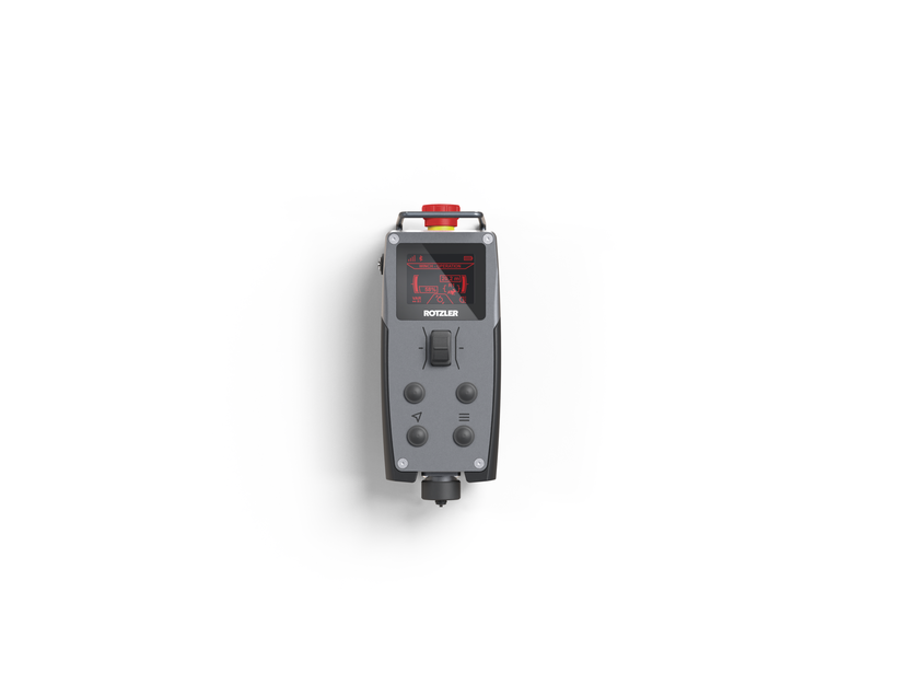 ROTZLER APEX Seilwinden-Fernbedienung mit User Interface im Nachtmodus für blendfreie Bedienung bei schlechten Lichtverhältnissen.